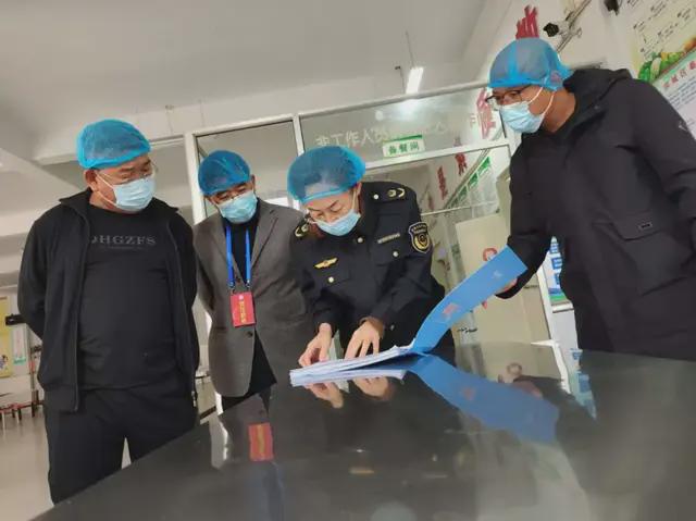 场监管局开展全区学校食堂集中监督检查尊龙凯时app感知山东 滨州滨城区市(图1)
