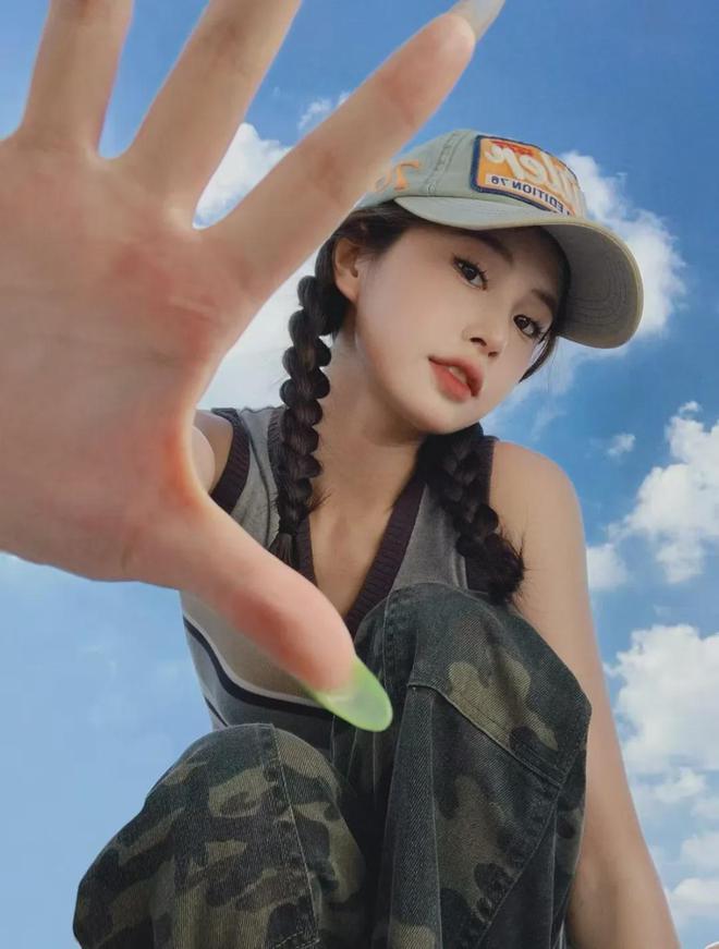 拍谁好看！视觉冲击发疯了的美尊龙凯时网广角拍照超出片谁(图2)