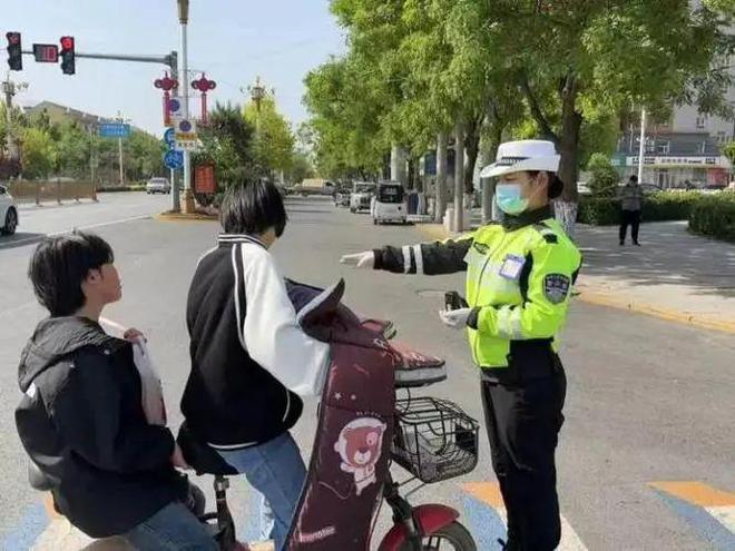 证”时代！2025年起“1牌2证3不带”凯时尊龙最新网站电动车、摩托车开启“双(图5)