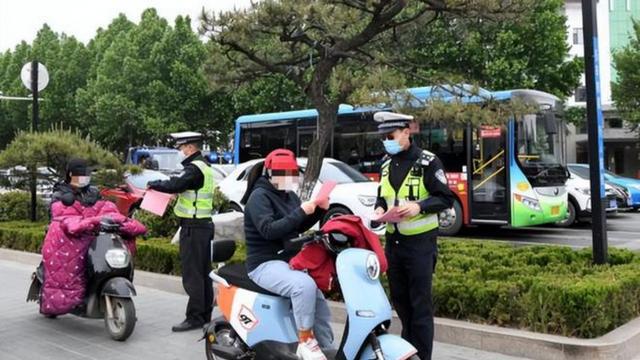 上路有“5不能”新要求别被罚了才知道凯时尊龙2025年2月起执行电动车(图7)